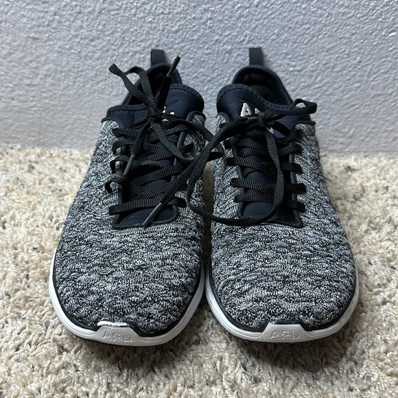 APL Techloom Phantom Women’s Size 10 Lululemon - Picture 3 of 12